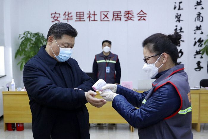 武漢肺炎疫情引發中國網民對於言論審查及當局疫情防控的批評（圖／AP）。