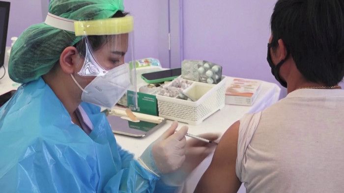 目前泰國公費疫苗多提供AZ跟科興兩種疫苗（圖／公視新聞網）