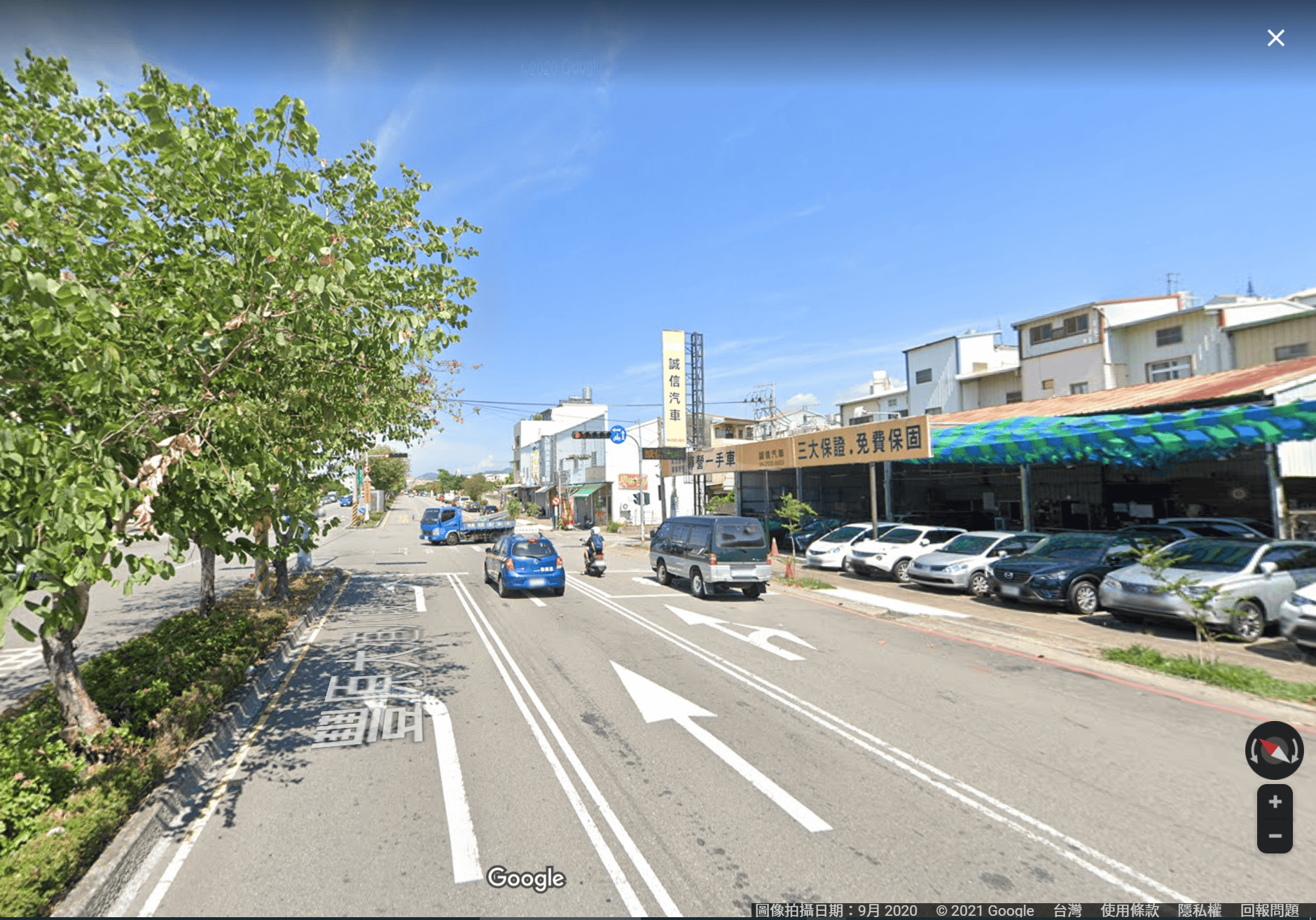 台中市豐原大道八段的行道樹，有遮擋駕駛視線的疑慮。（圖／Google Map）